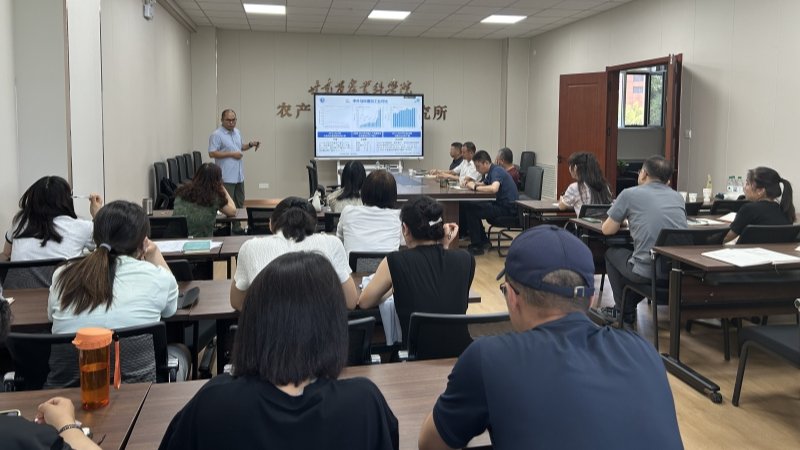 国家马铃薯产业技术体系质量安全与营养品质评价岗位科学家一行应邀来我院加工所开展学术交流与技术对接活动