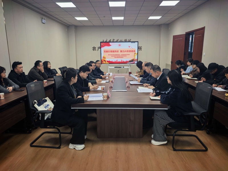 进车间 看成果 深交流 聚合力